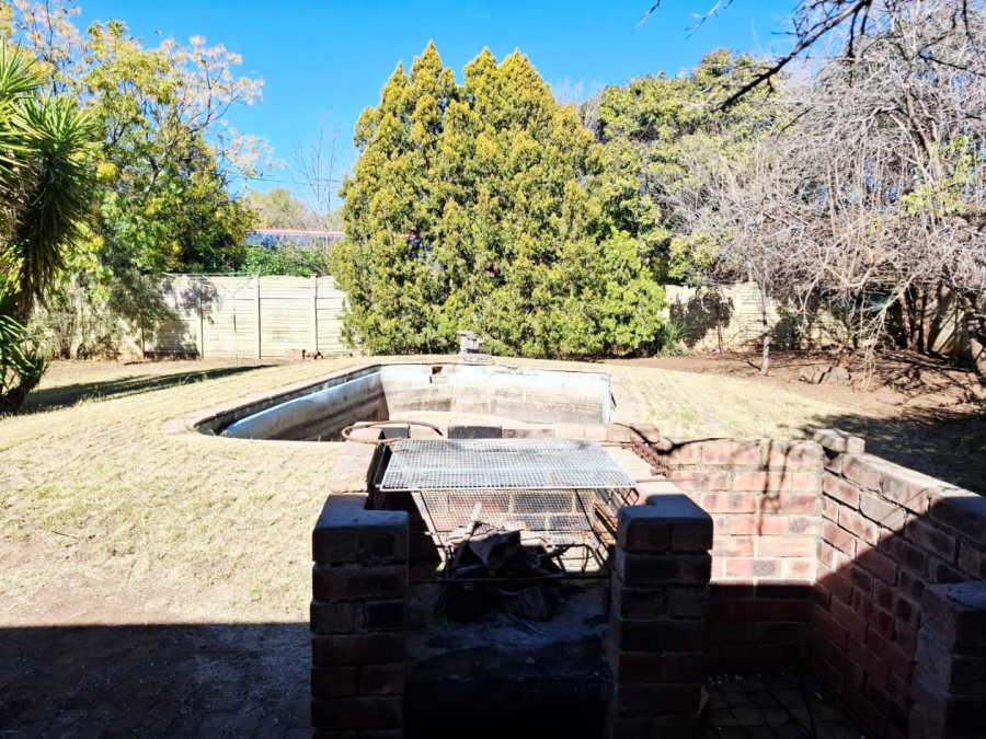3 Bedroom Property for Sale in Pellissier Free State